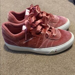 Jordan Series Women's Rose Sneakers